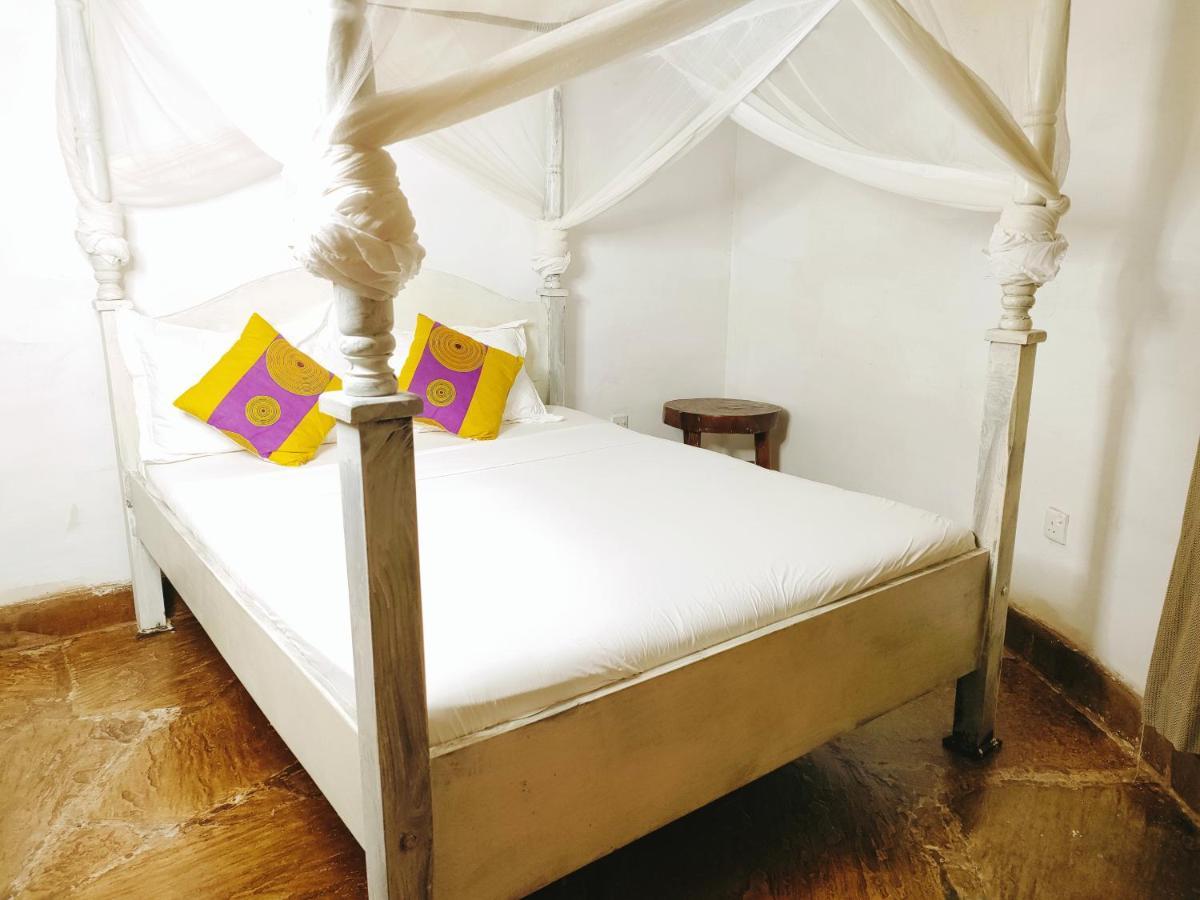 Upani In Diani Bed and Breakfast Diani Beach Εξωτερικό φωτογραφία