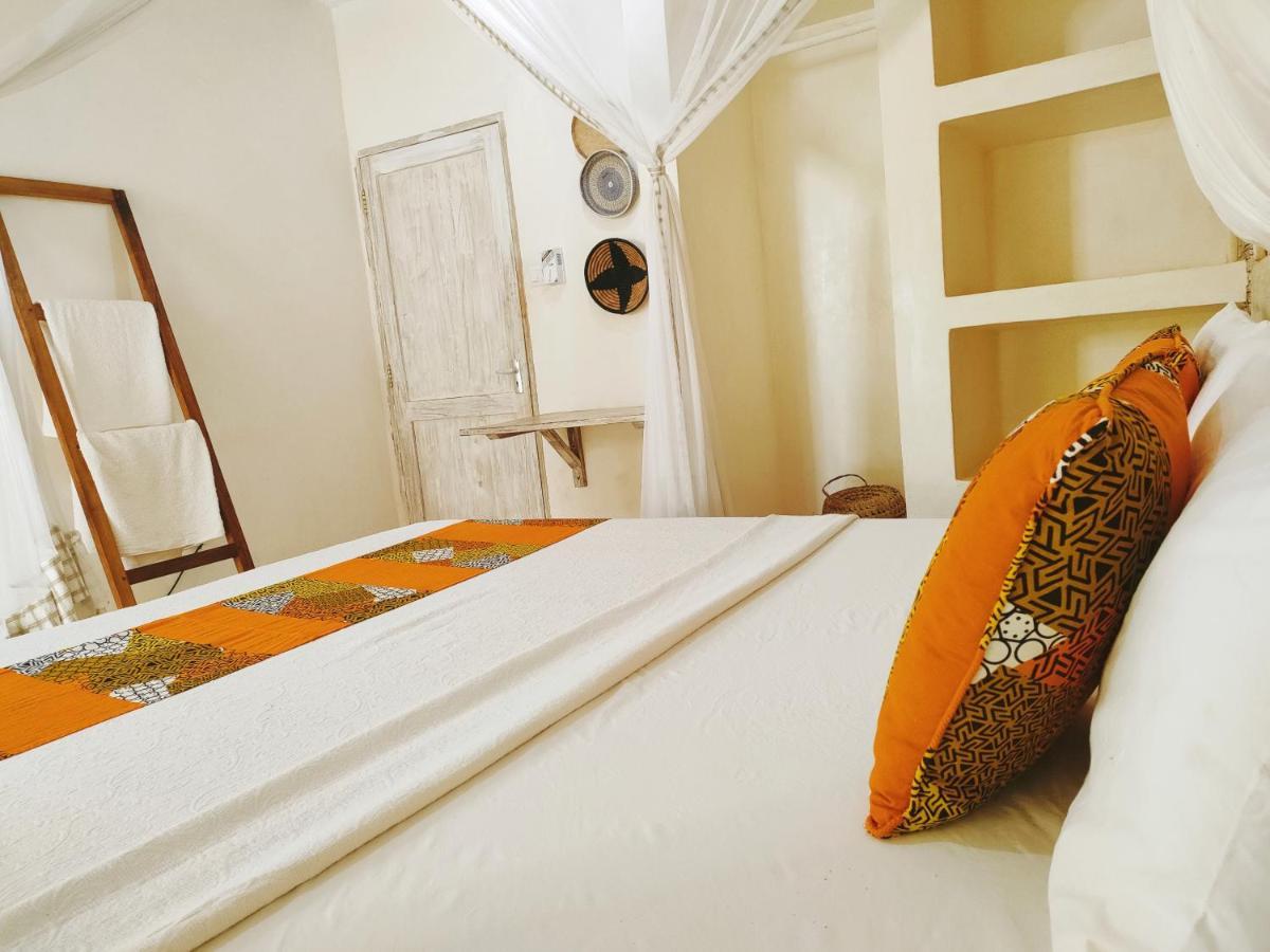 Upani In Diani Bed and Breakfast Diani Beach Εξωτερικό φωτογραφία