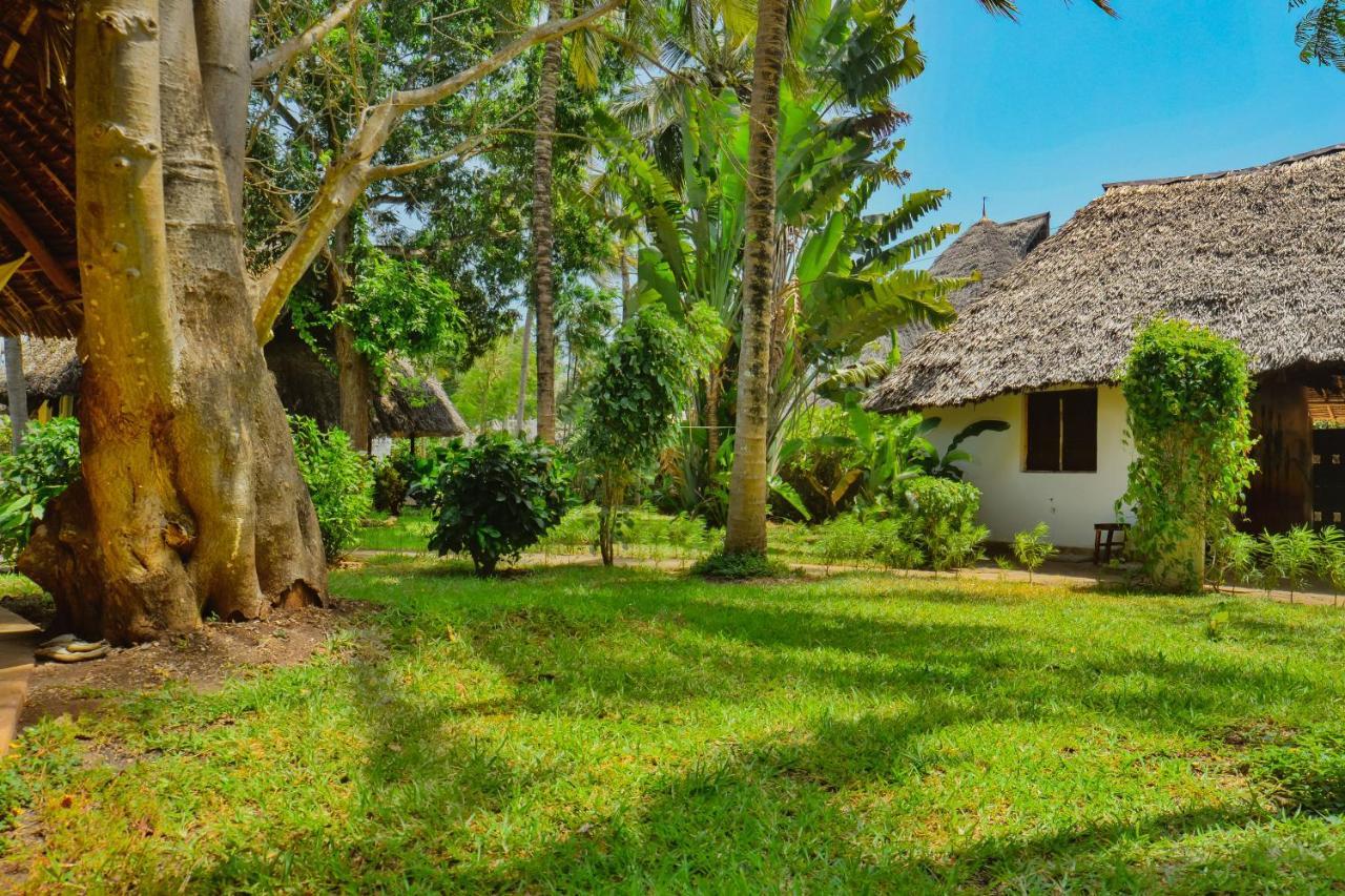 Upani In Diani Bed and Breakfast Diani Beach Εξωτερικό φωτογραφία
