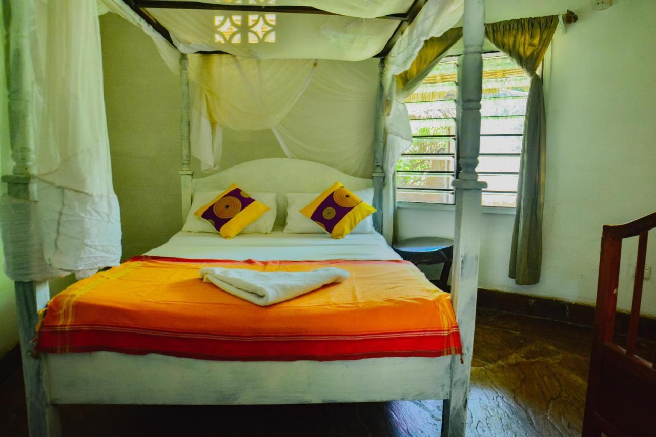 Upani In Diani Bed and Breakfast Diani Beach Εξωτερικό φωτογραφία