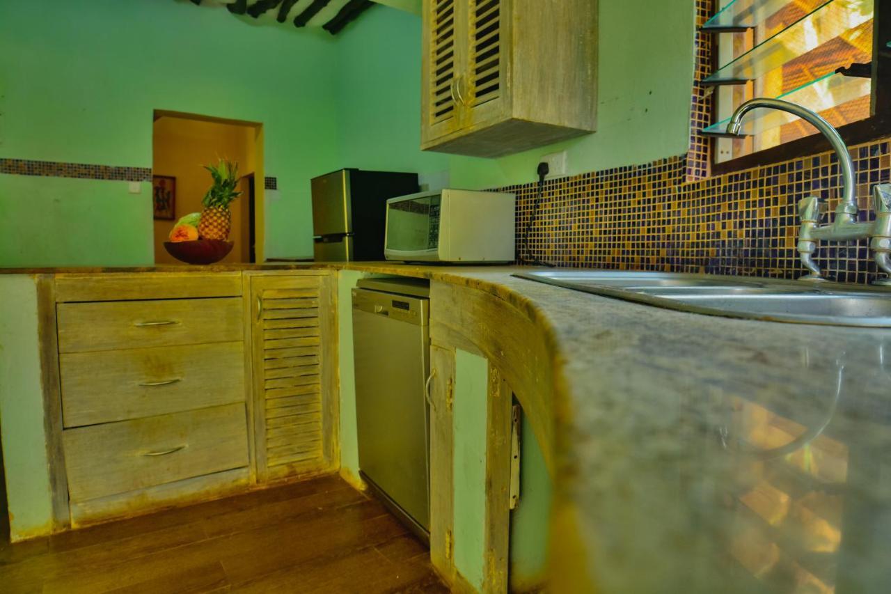 Upani In Diani Bed and Breakfast Diani Beach Εξωτερικό φωτογραφία